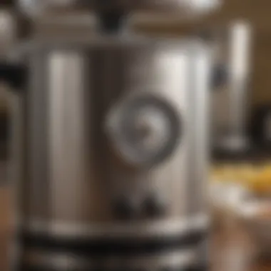 Detailed view of the unique features of the Hamilton Beach percolator